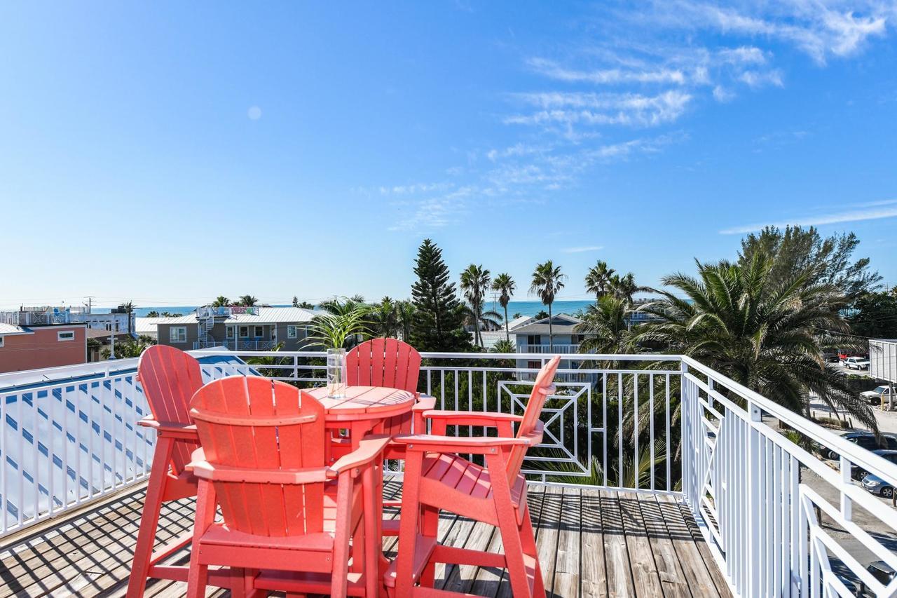 Nautical Tides Villa Bradenton Beach Eksteriør bilde